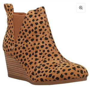 Toms Kelsey Cheetah Bootie NWOT